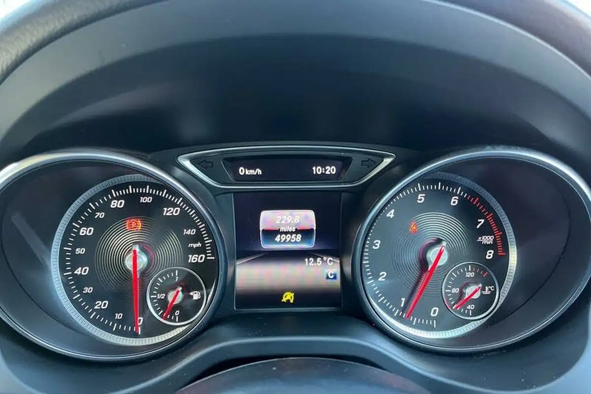 2019-mercedes-benz-cla-16-cla-180-amg-line-edition-coupe-4d-big-12