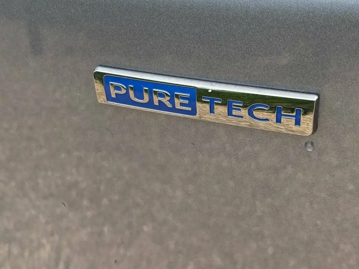 2017-peugeot-3008-suv-12-puretech-active-big-16