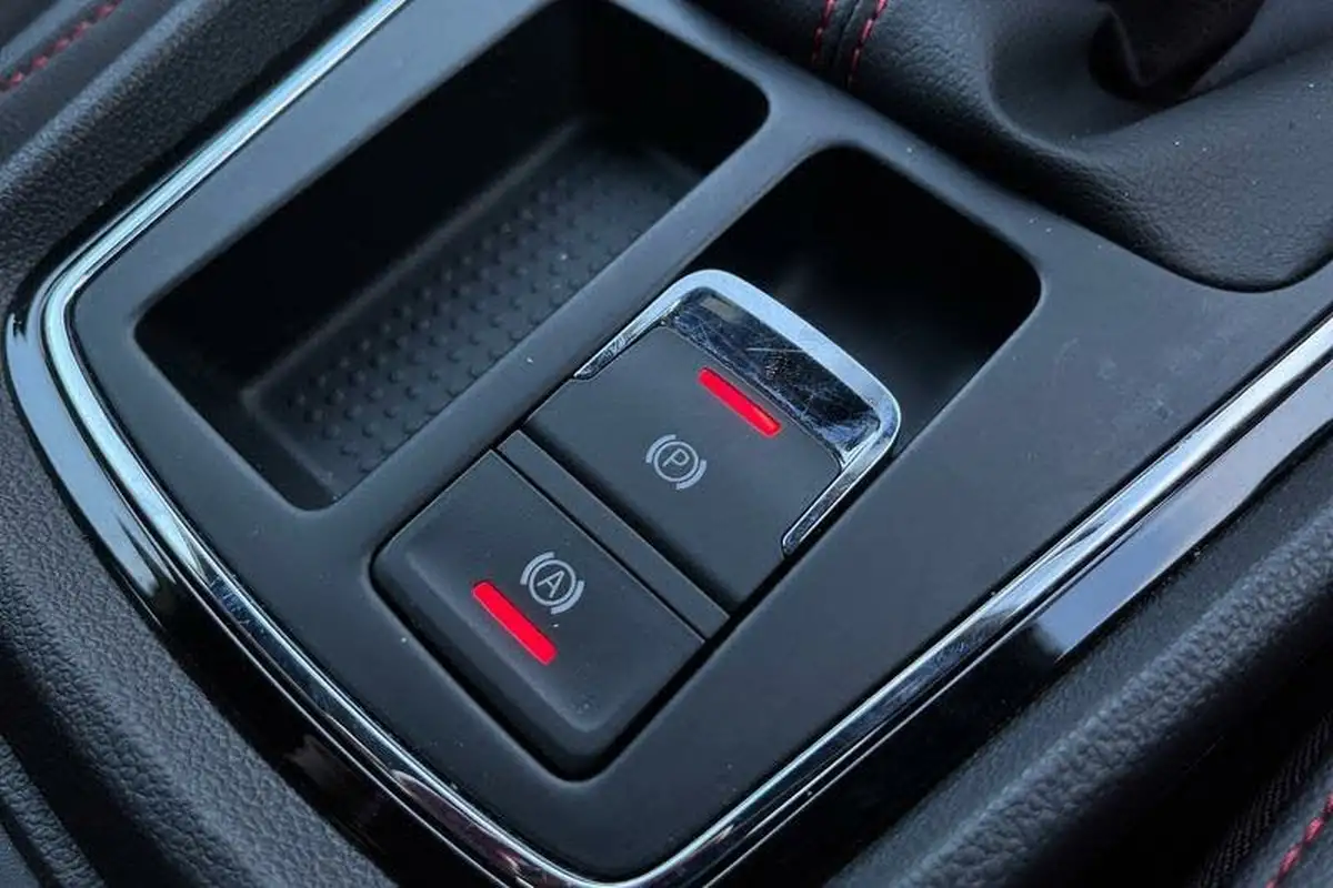 2020-seat-leon-15-tsi-evo-fr-black-edition-130ps-hatchback-big-32