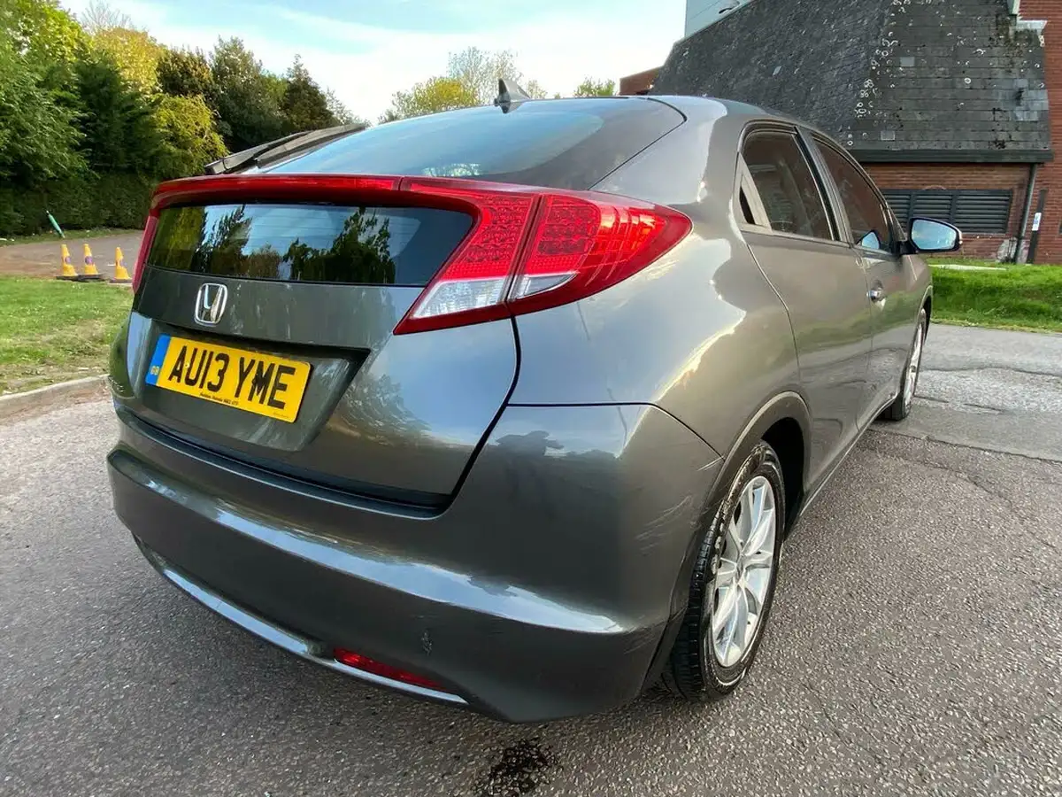 2013-honda-civic-18-es-auto-big-14
