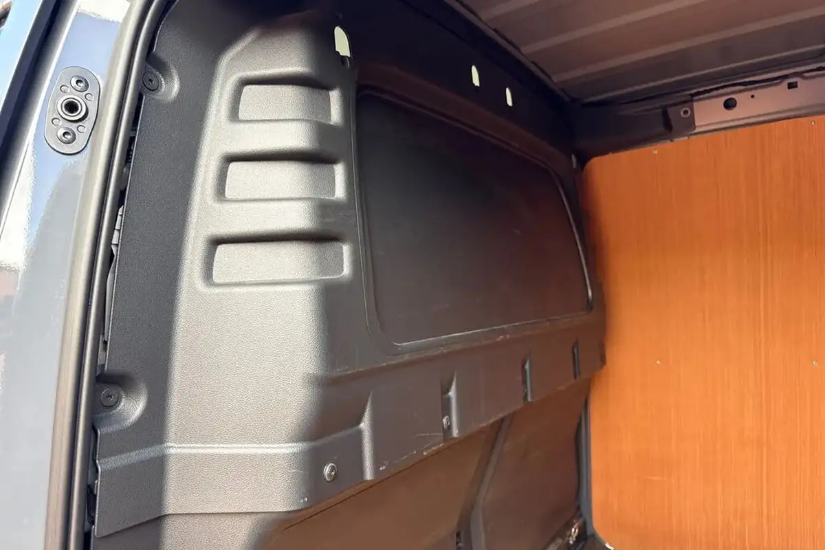 2023-volkswagen-caddy-20tdi-c20-cargo-commerce-pro-122pseu6d-big-45