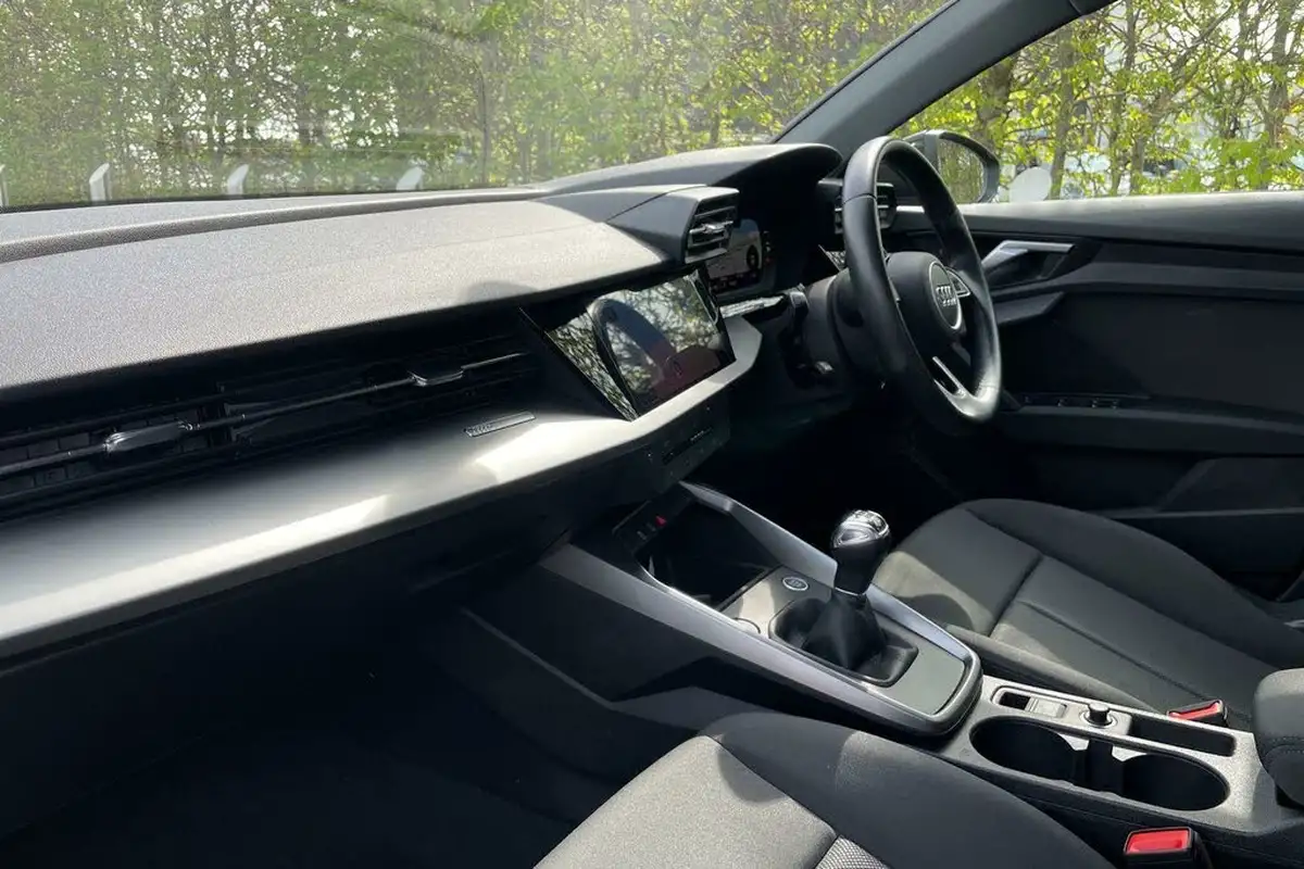 2021-audi-a3-20-30-tdi-technik-big-27