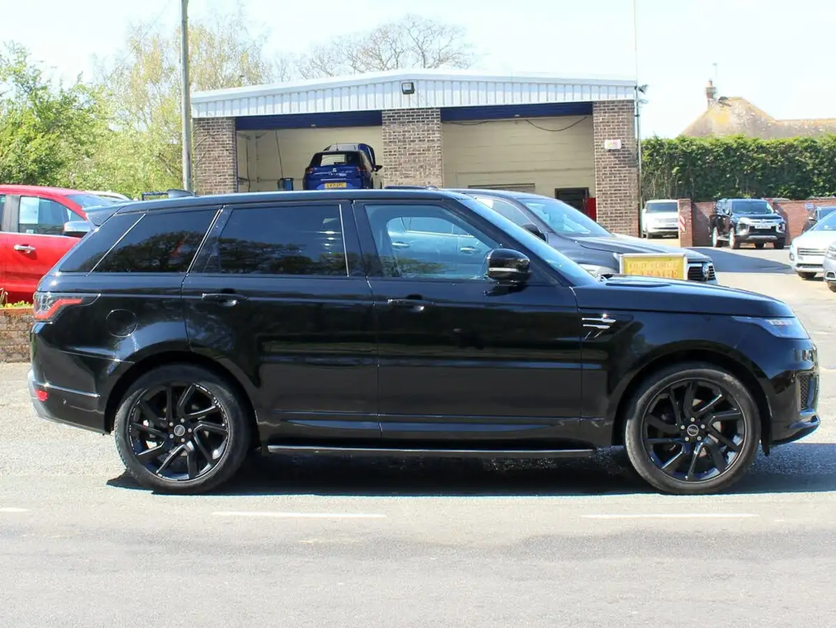 2019-land-rover-range-rover-sport-30-sdv6-hse-big-11