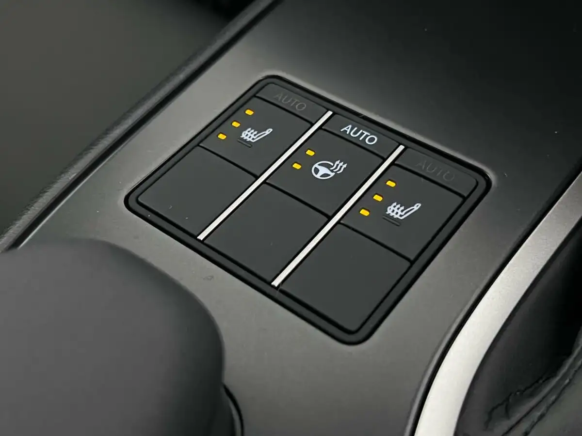 2023-lexus-ux-250h-20-f-sport-design-big-37