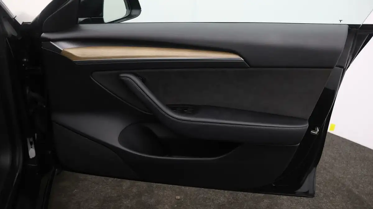 2021-tesla-model-3-e-standard-plus-big-14