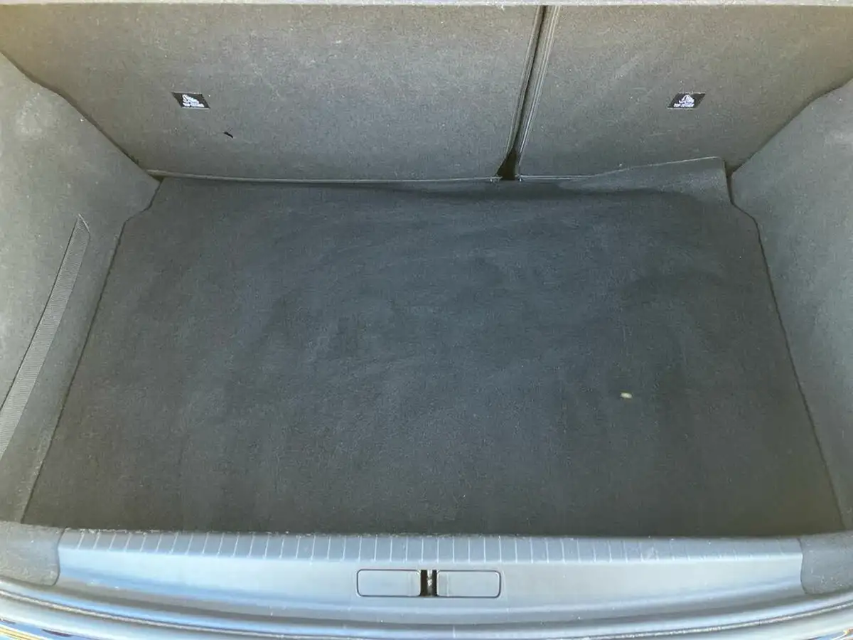 2022-peugeot-208-12-puretech-allure-premium-100ps-big-19