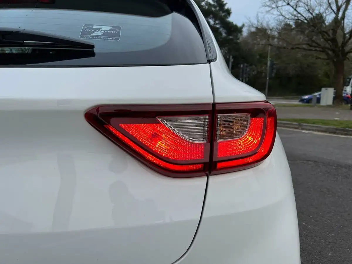 2022-kia-stonic-10-t-gdi-2-big-18