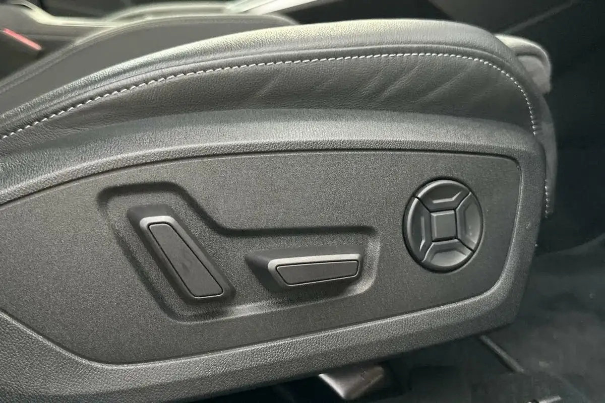 2022-audi-a3-15-35-tfsi-edition-1-sportback-5d-big-13