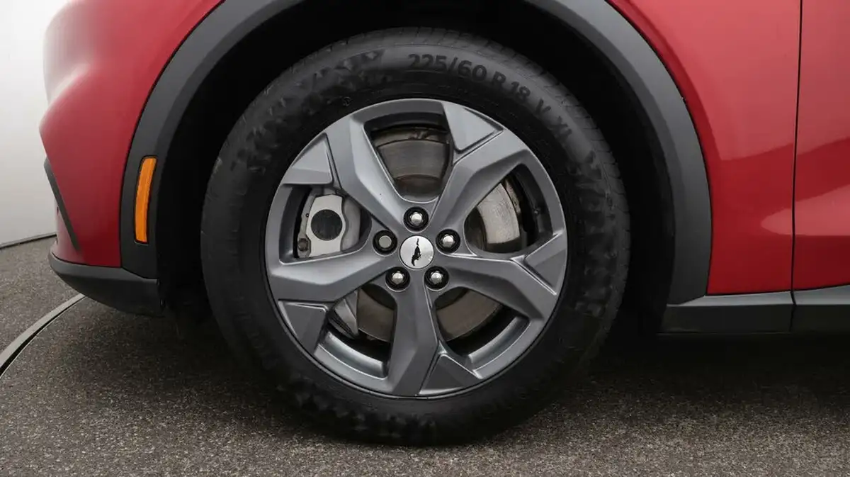 2022-ford-mustang-mach-e-e-standard-range-big-18