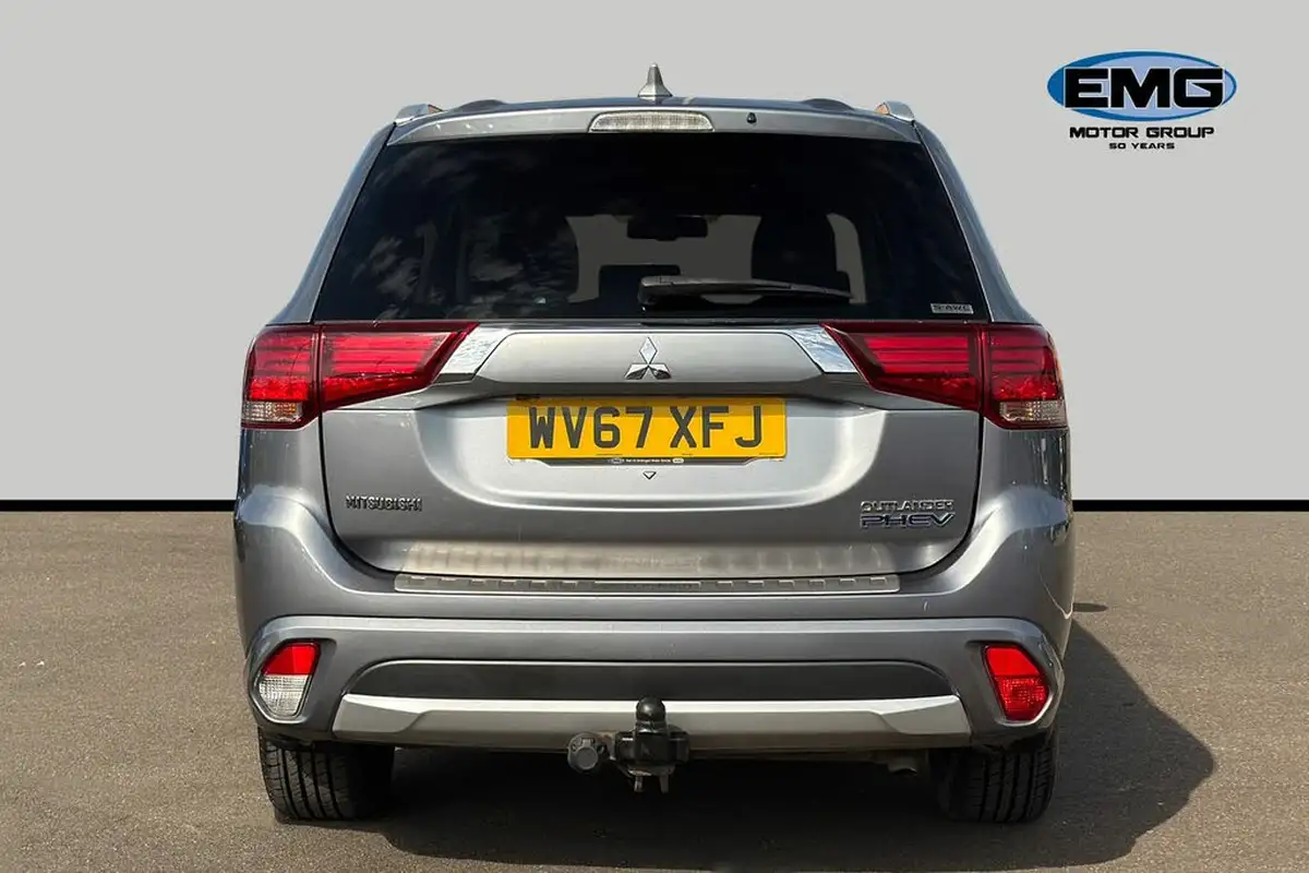 2017-mitsubishi-outlander-20-4hs-phev-5st-big-4