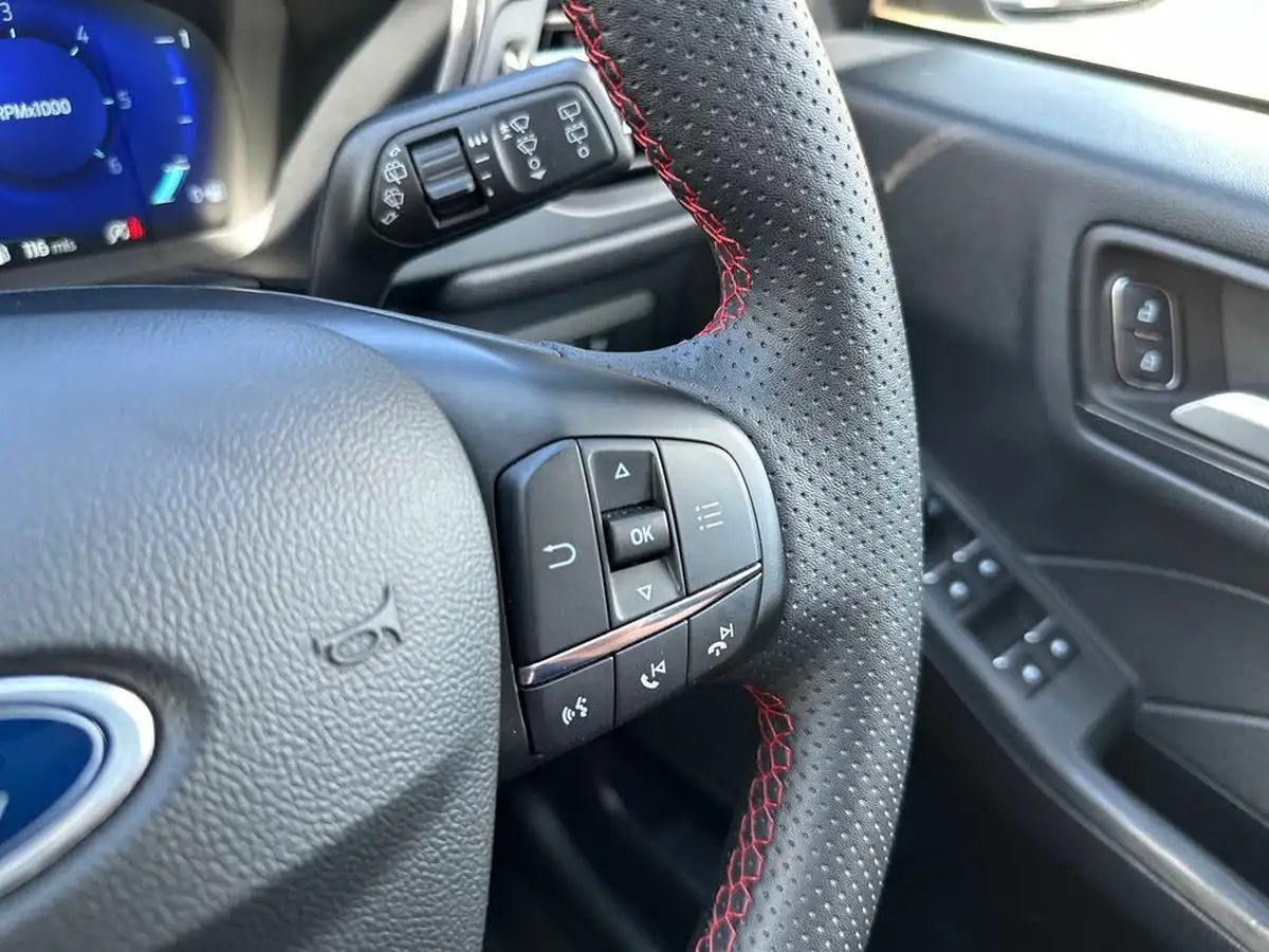2022-ford-kuga-15-st-line-x-edition-big-21