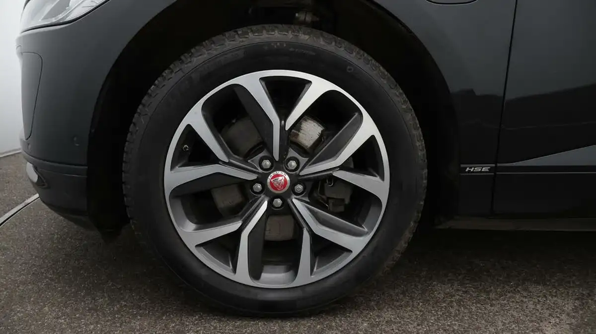 2019-jaguar-i-pace-ev400-hse-big-18
