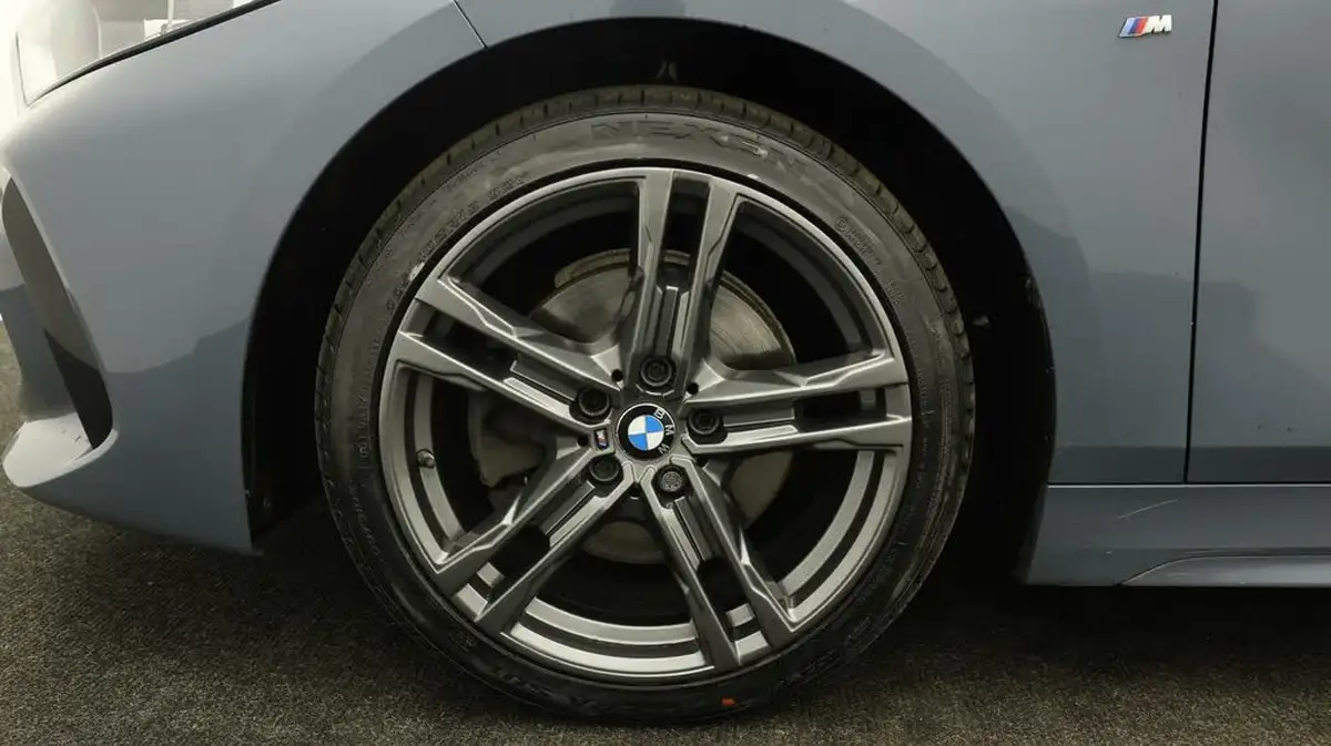 2019-bmw-1-series-15td-116d-m-sport-114bhp-5d-dct-big-18