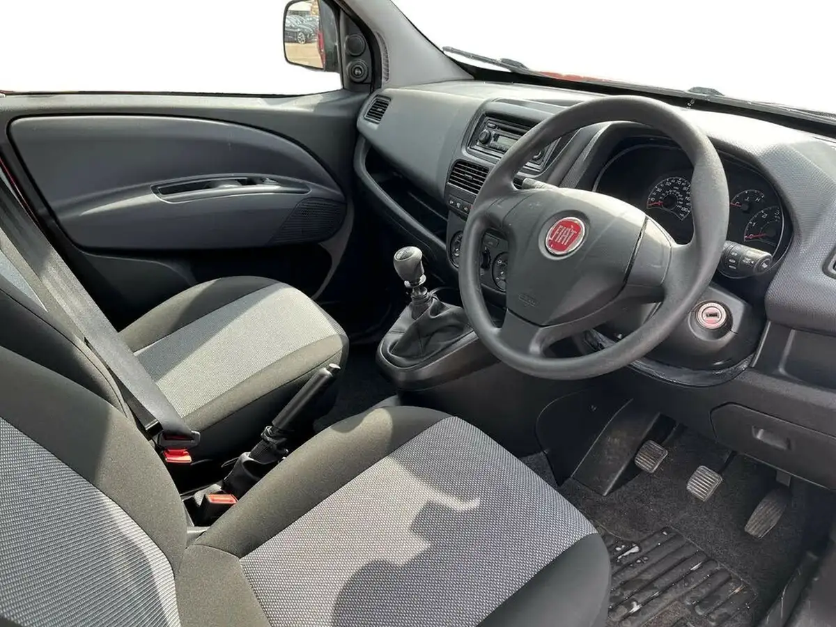 2017-fiat-doblo-14-pop-big-4
