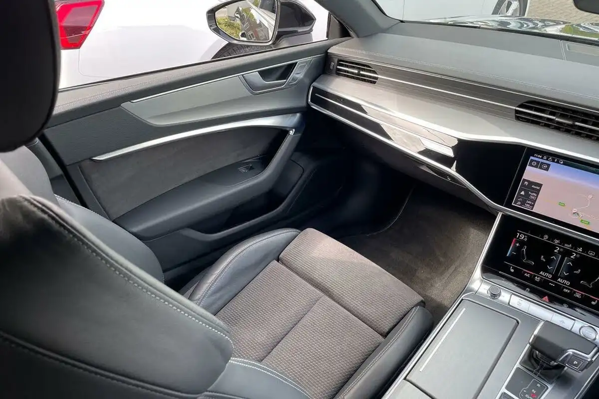 2019-audi-a7-30-45-tdi-s-line-big-39