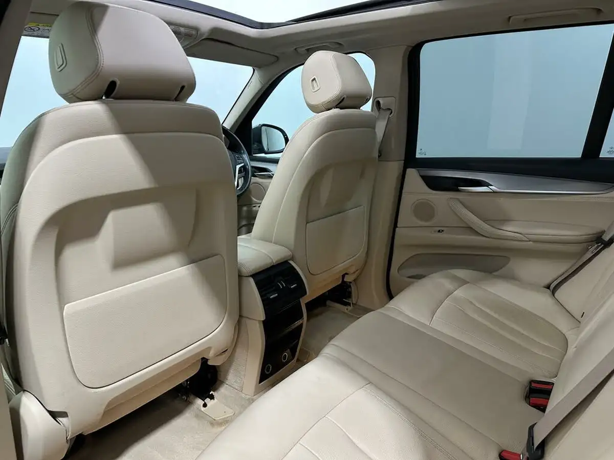 2017-bmw-x5-44-xdrive50i-se-big-35