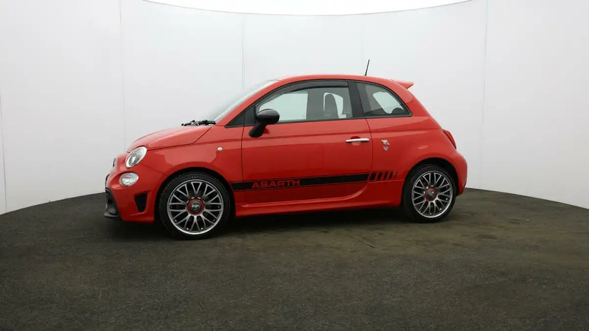 2018-abarth-595-14-tjet-big-24