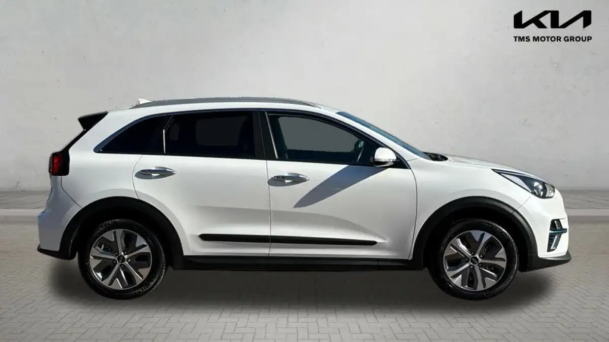 2021-kia-e-niro-ev-3-big-3