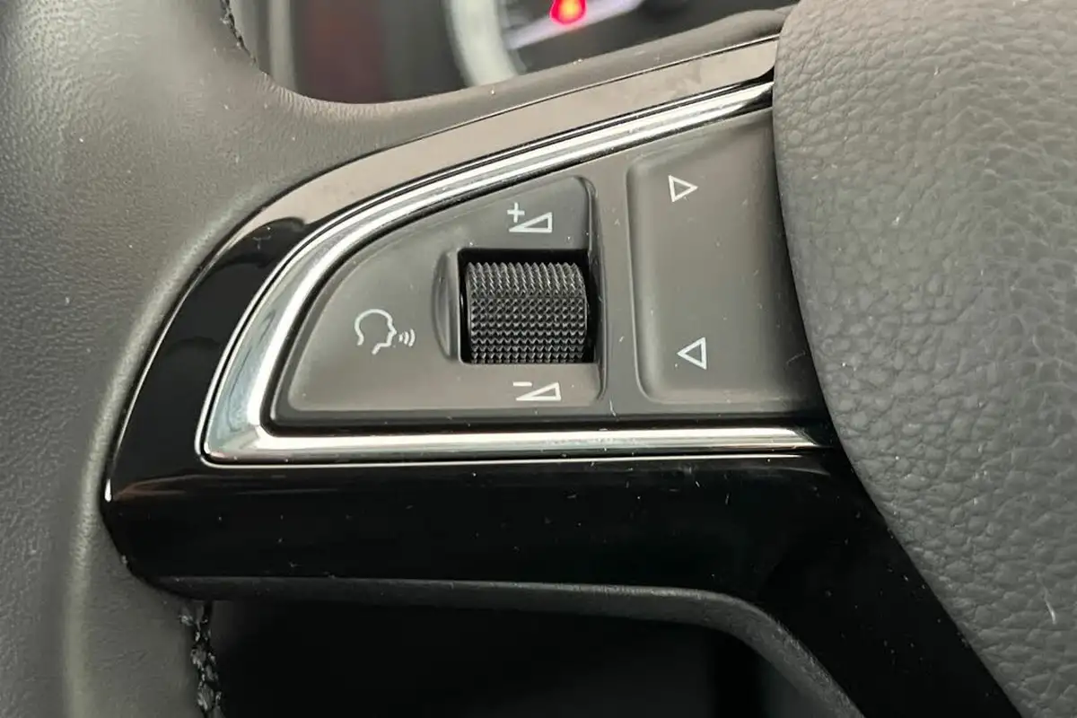 2018-skoda-karoq-15-tsi-se-l-ss-dsg-big-10