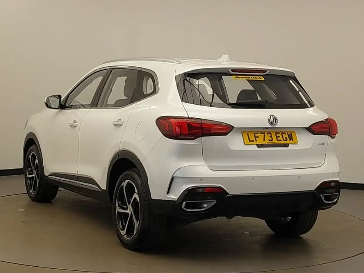 2023-mg-hs-15t-gdi-se-162ps-dct-big-1