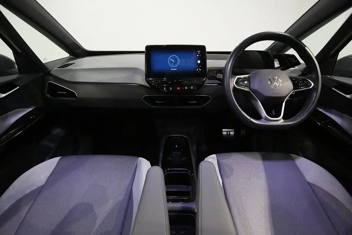 2021-volkswagen-id3-e-family-145ps-big-22