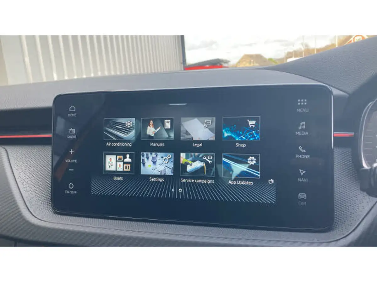 2024-skoda-kamiq-15-tsi-monte-carlo-dsg-big-25
