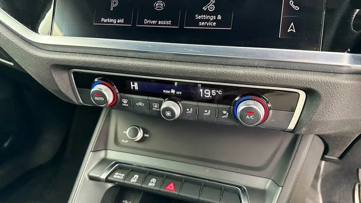 2019-audi-q3-15-35-tfsi-s-line-cod-station-wagon-1498cc-big-6