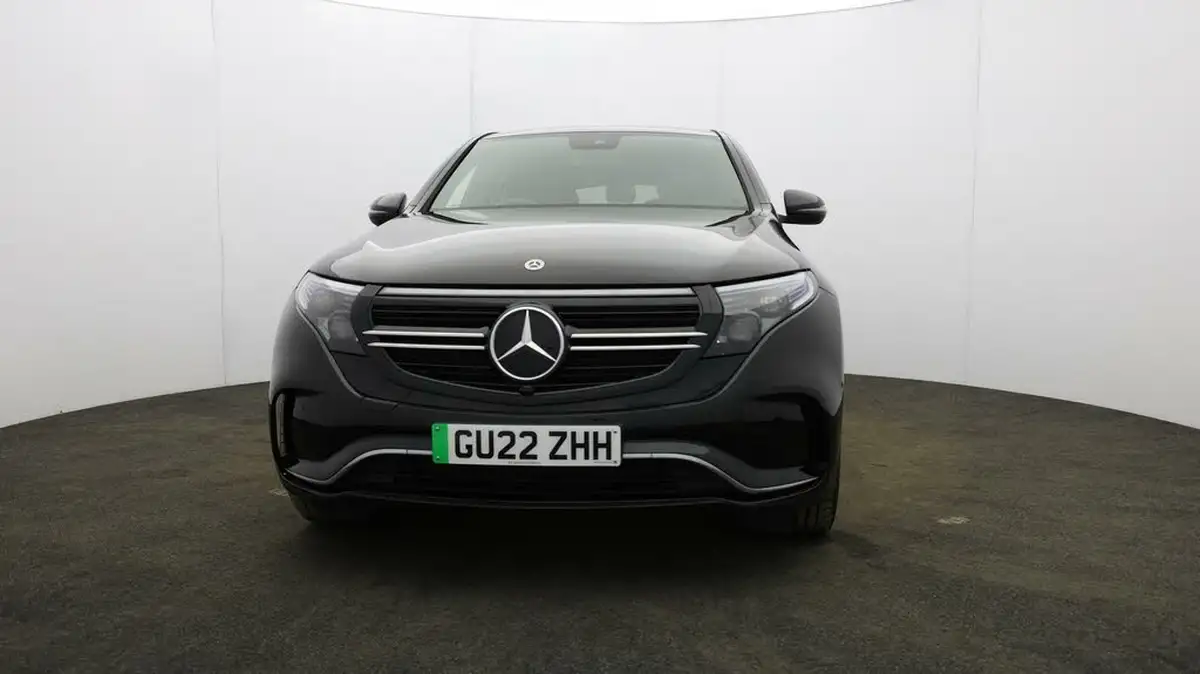 2022-mercedes-benz-eqc-e-eqc-400-amg-line-big-2