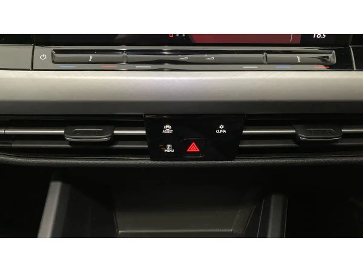 2021-volkswagen-golf-15-etsi-life-150ps-hatchback-big-12