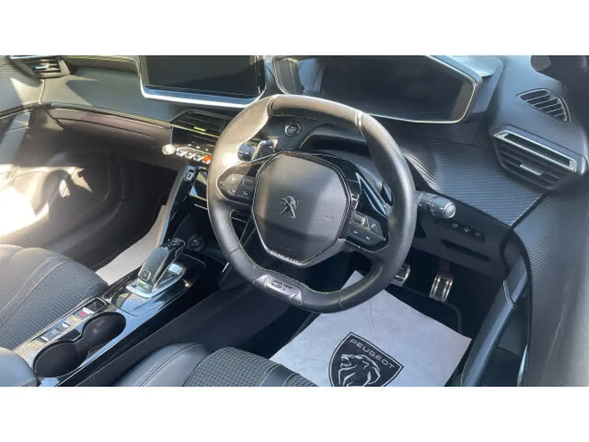 2020-peugeot-208-12-puretech-gt-line-130bhp-eat8-big-10