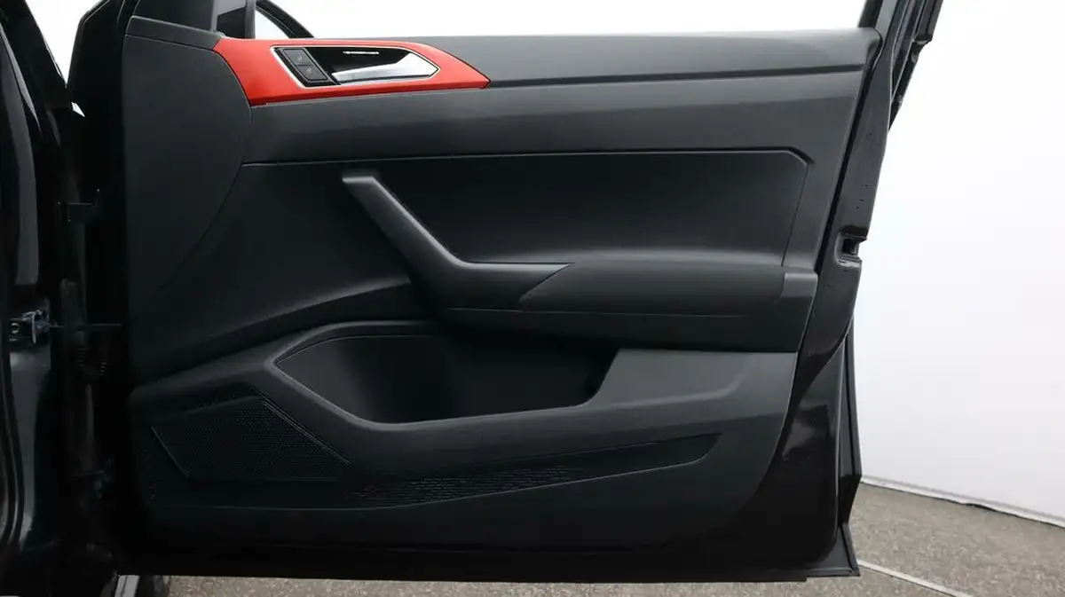 2021-volkswagen-polo-20-tsi-gti-big-15