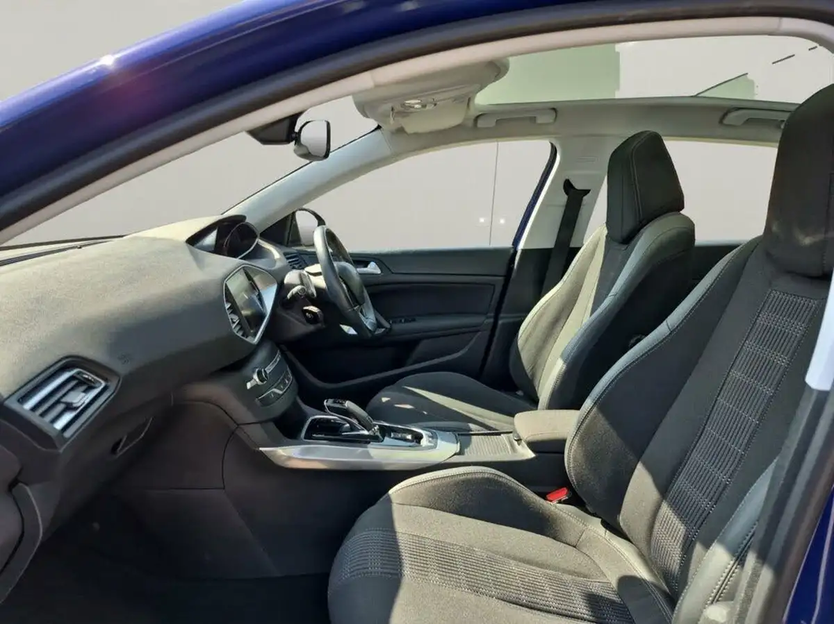 2019-peugeot-308-12-puretech-allure-130bhp-eat8-big-13