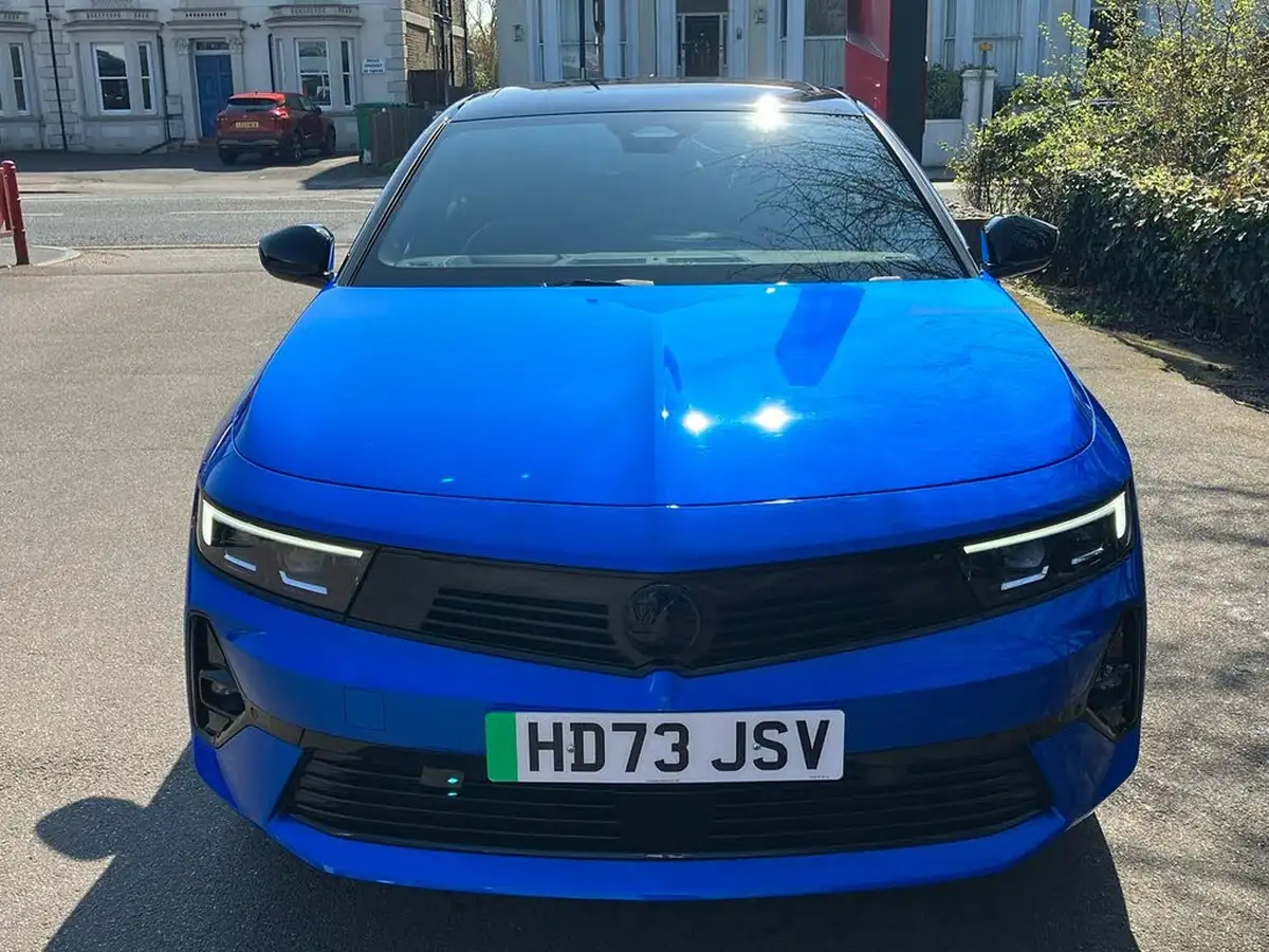 2024-vauxhall-astra-e-ultimate-hatchback-big-6
