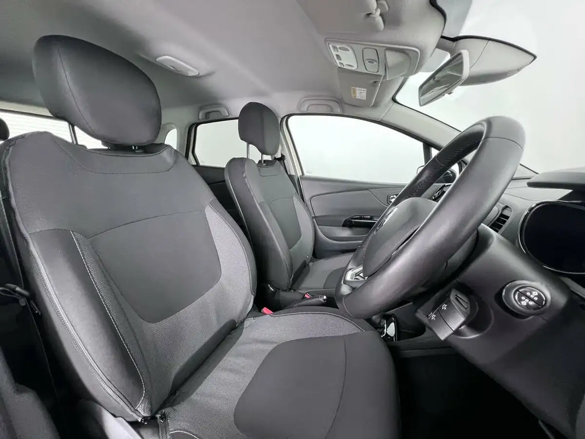 2016-renault-captur-12-dynamique-s-nav-big-12