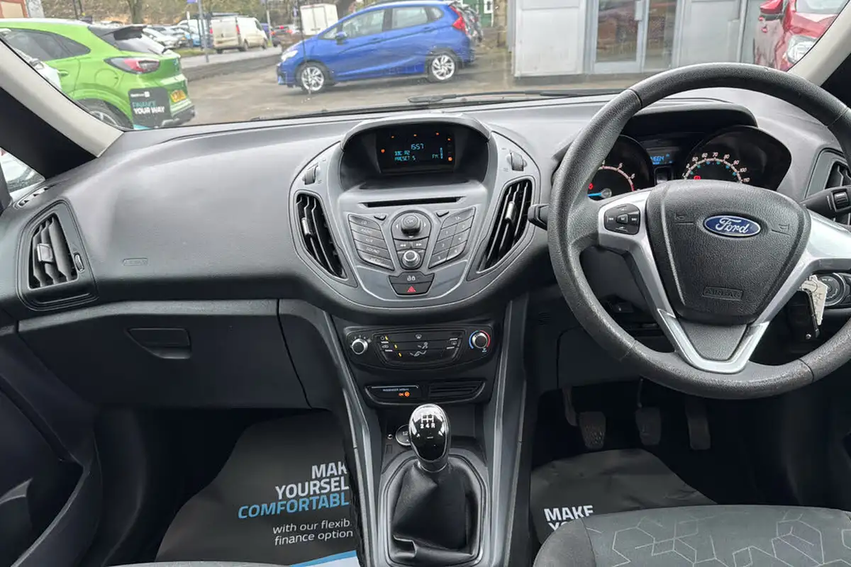 2014-ford-b-max-14-studio-big-7