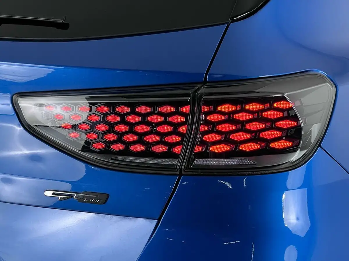 2022-kia-ceed-15-t-gdi-gt-line-big-7