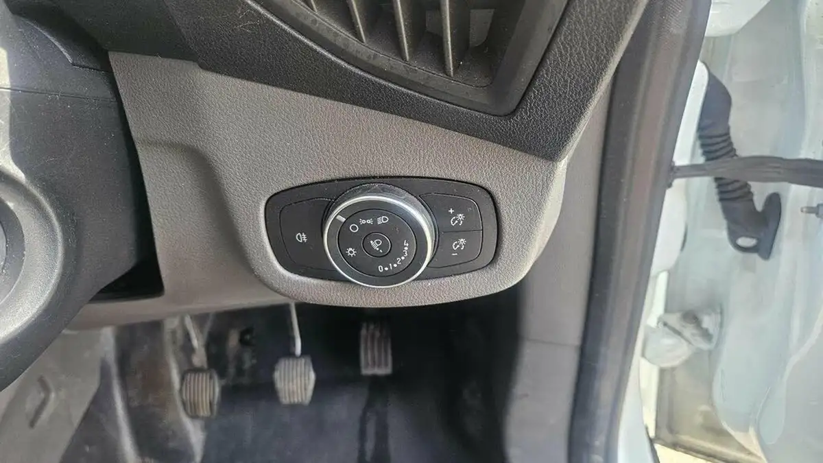2019-ford-transit-connect-15-ecoblue-l2-240-base-120pseu6dt-big-22