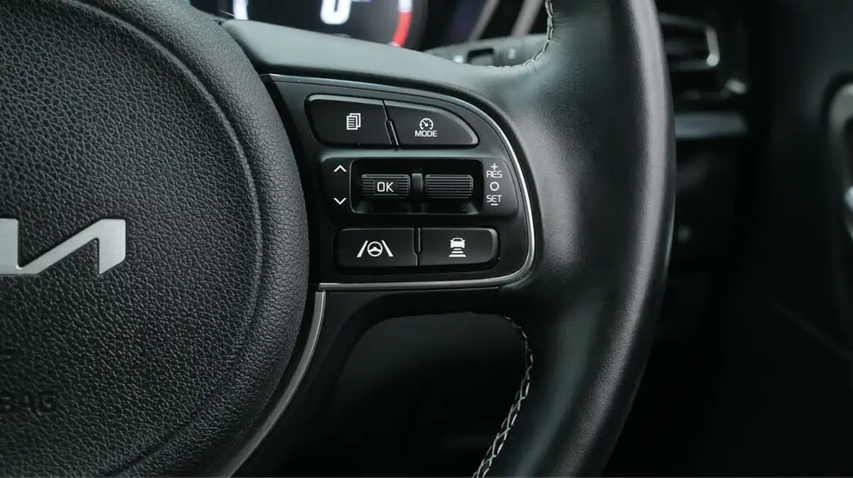 2022-kia-niro-ev-e-2-big-24