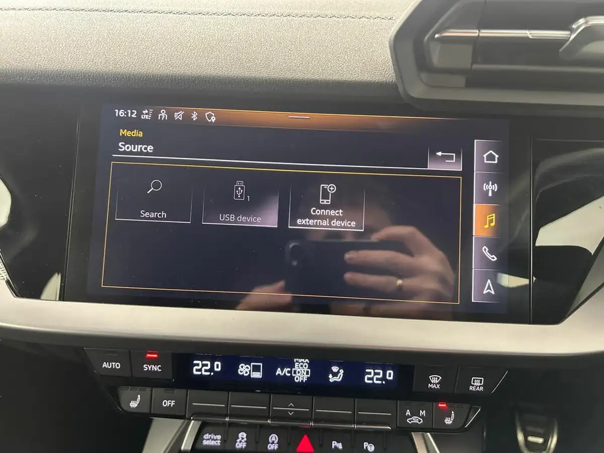 2023-audi-a3-15-35-tfsi-s-line-sportback-5d-big-16