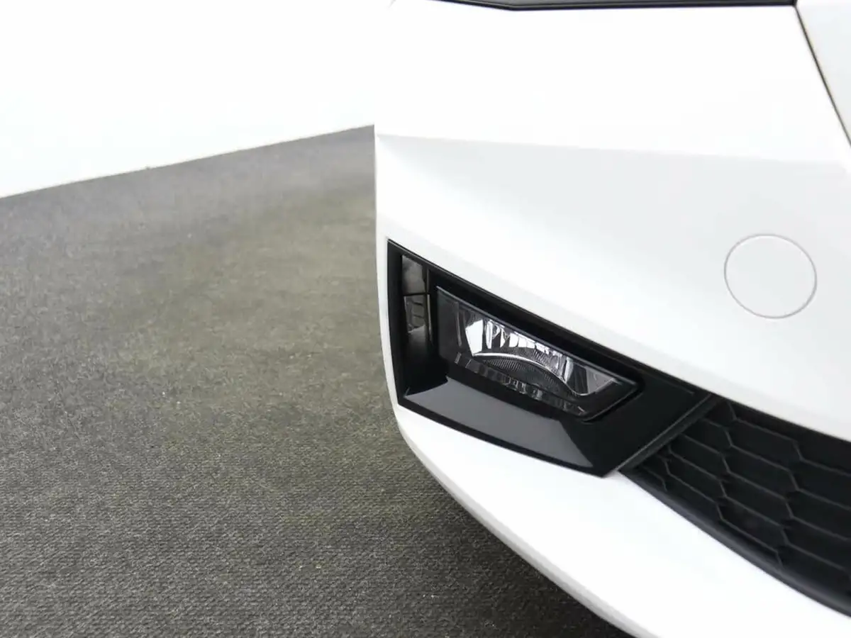 2023-skoda-fabia-10-mpi-colour-edition-big-39