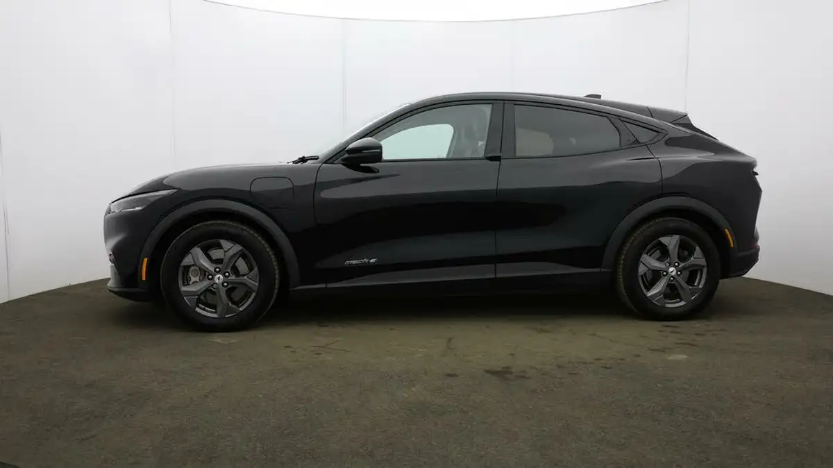 2022-ford-mustang-mach-e-e-standard-range-big-62