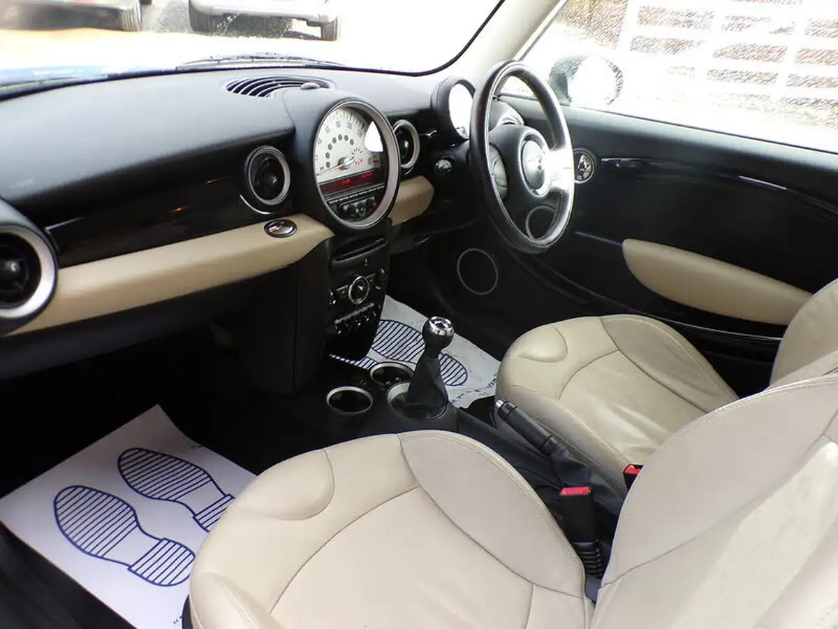 2011-mini-cooper-16-cooper-pimlico-122bhp-big-17