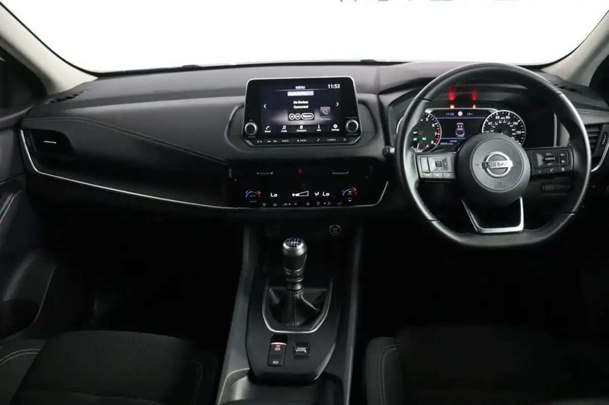 2022-nissan-qashqai-13-dig-t-acenta-premium-140ps-big-7