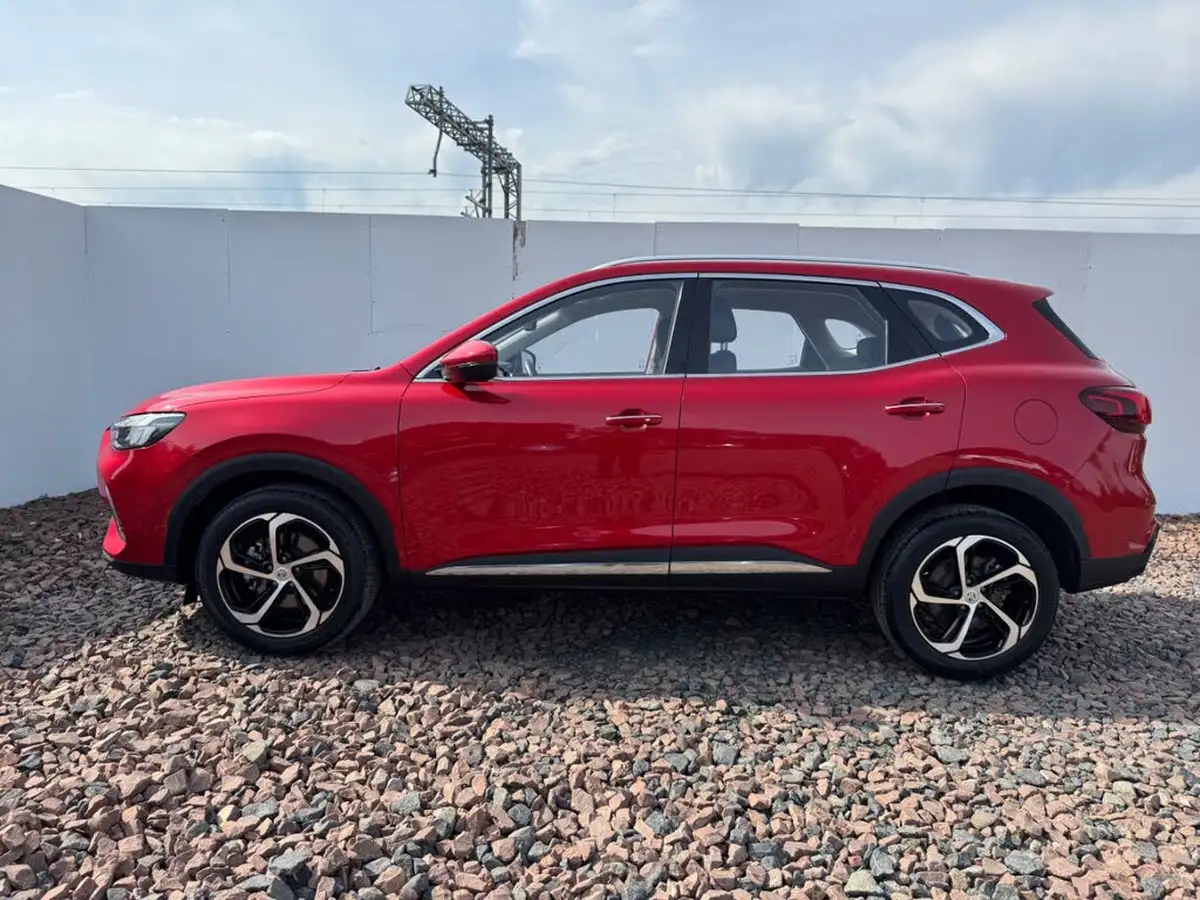 2024-mg-hs-15t-gdi-se-162ps-1490cc-big-8