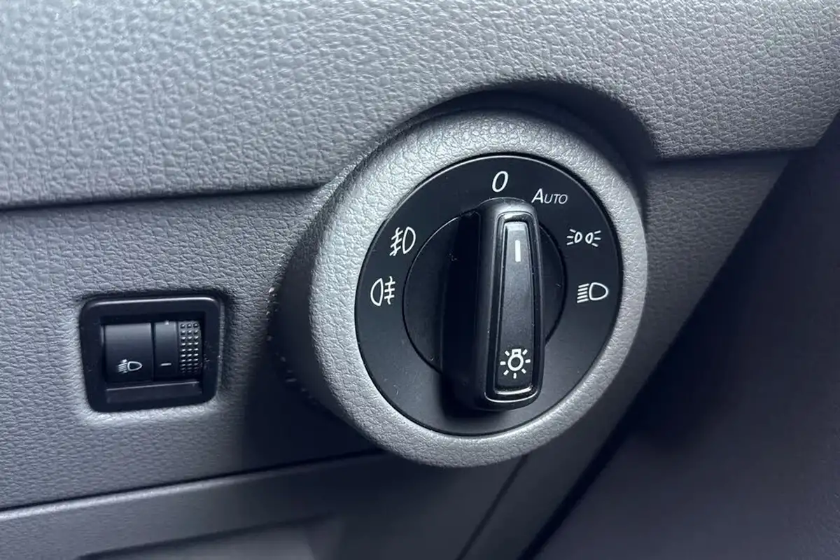 2024-volkswagen-transporter-20tdi-t30-highline-bmt-swb-150pseu6d-panel-van-big-36