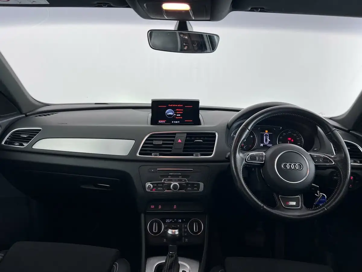 2016-audi-q3-14-s-line-tronic-big-15