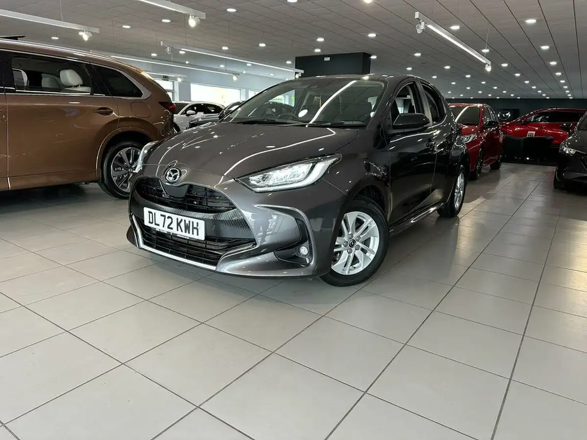 2023-mazda-mazda2-15-agile-big-1