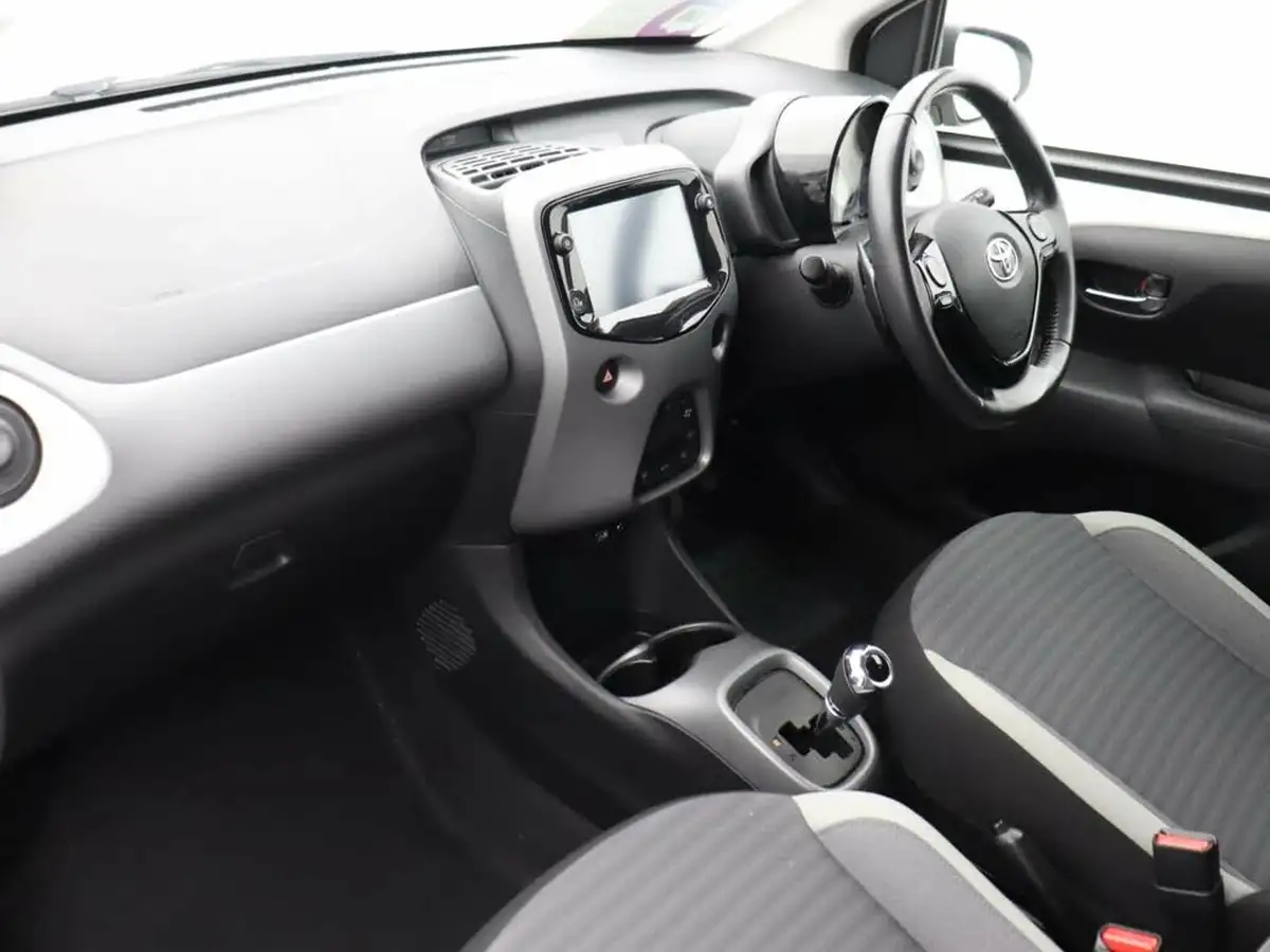 2020-toyota-aygo-10-vvt-i-x-trend-x-shift-big-7
