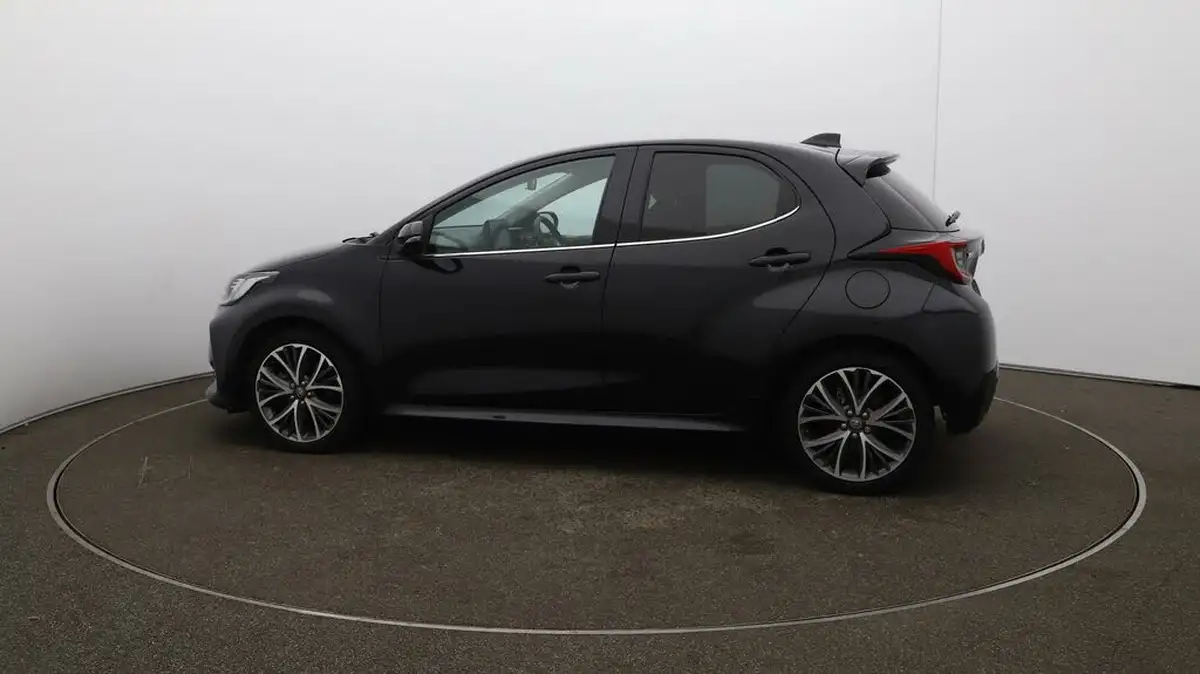 2023-toyota-yaris-15-vvt-i-excel-big-49