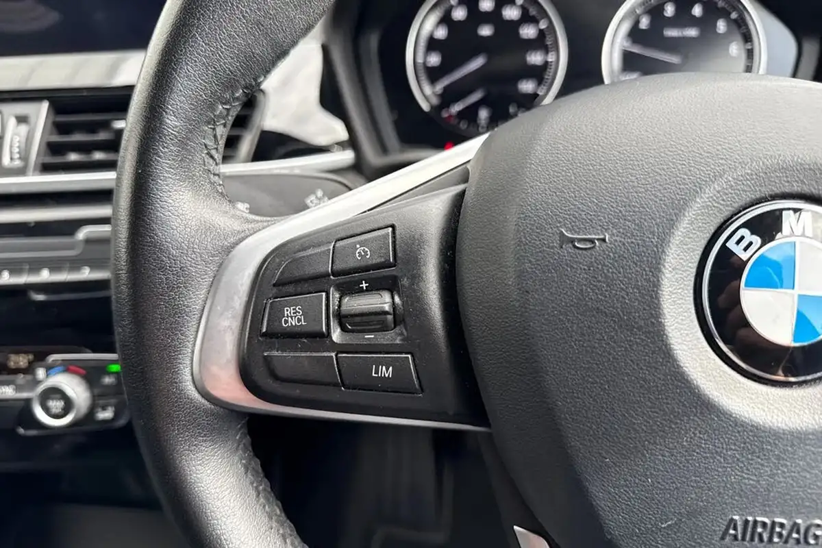 2021-bmw-x1-15-sdrive18i-sport-big-53